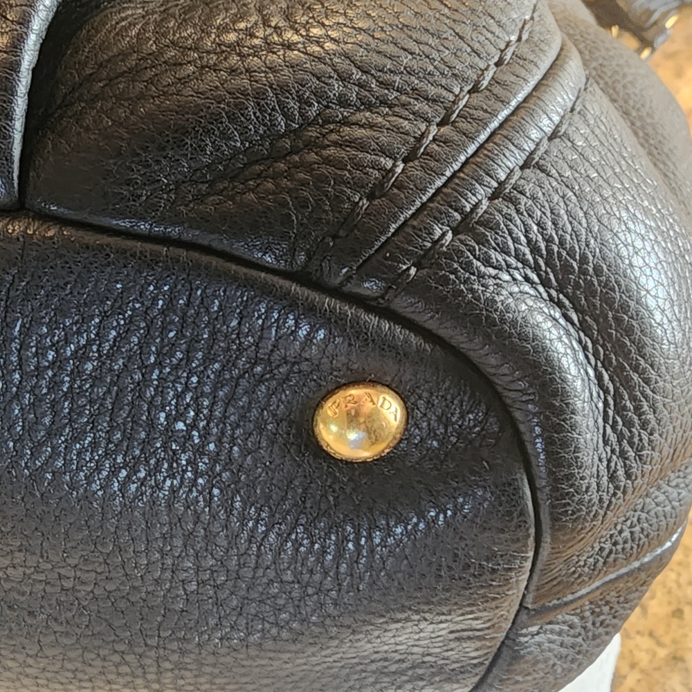 Prada Black Vitello Daino Leather Bag BR4420 Gold Brass Trim Excellent Condition - Picture 6 of 16